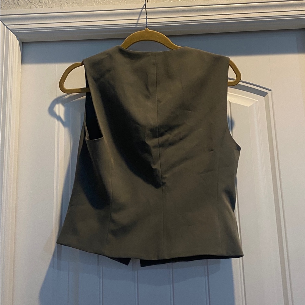 Zara Classic Fit Vest ZW

Collection size M - Picture 8 of 14